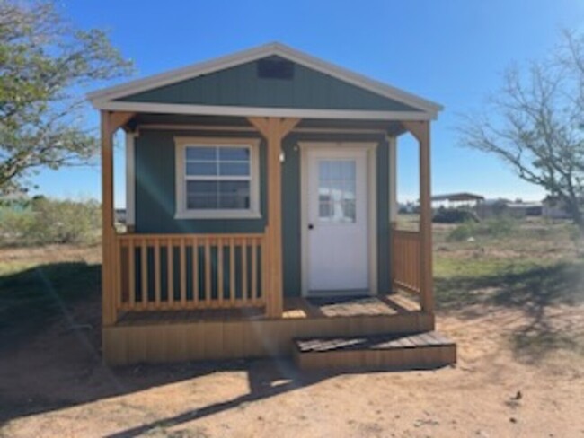 Building Photo - Cabin B