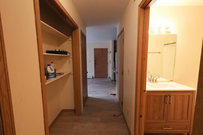 Foto del edificio - Cedar Creek 11