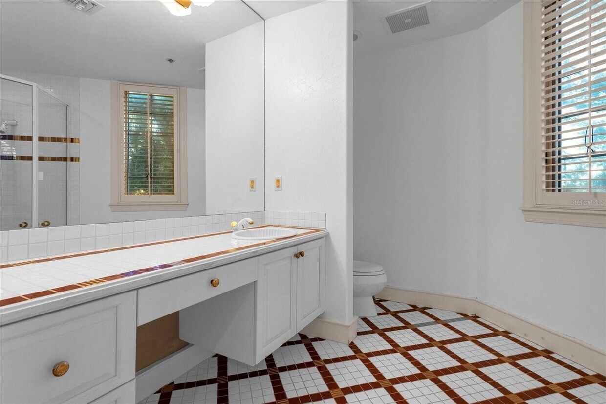 Foto principal - 1110 W Ivanhoe Blvd