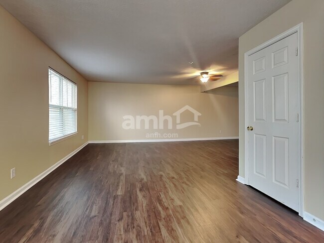 Building Photo - 15003 Lovely Dove Ln