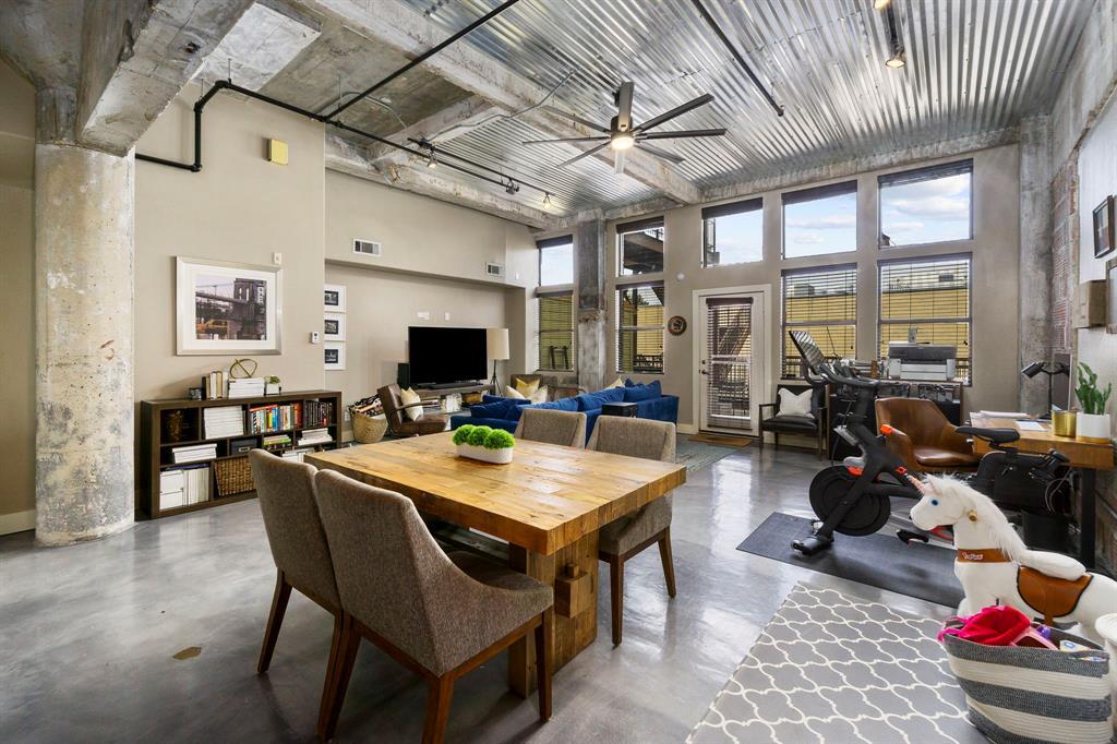 Foto principal - 2323 Polk St