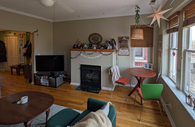 Foto del edificio - 1307 W North Shore Ave