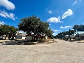 Building Photo - 6706 Wild Pecan Trail