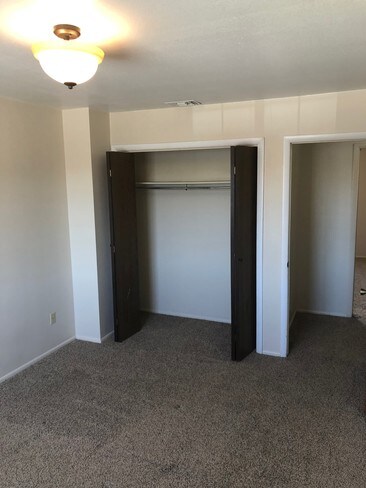 Building Photo - 1350 W 150 N