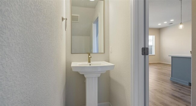 Building Photo - 13602 Cibolo Trace