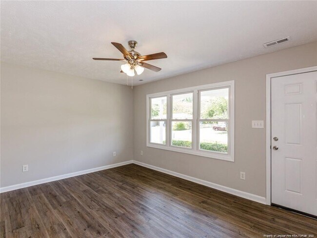 Foto del edificio - 439 Perth St