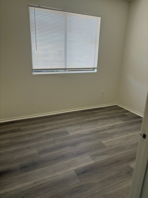 Foto del edificio - 38118 11th St E
