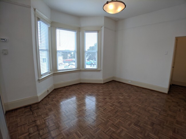 Living Room - 1303 Baker St