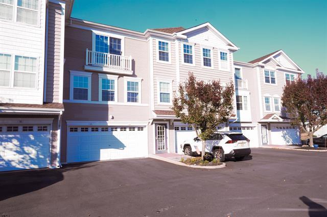Building Photo - 7 Bayside Dr