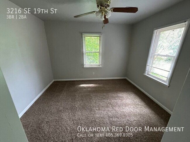 Foto del edificio - 3216 SE 19th St
