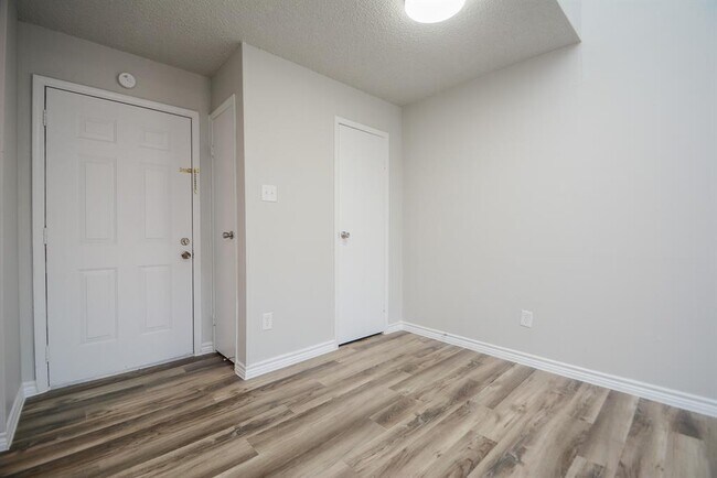 Foto del edificio - 13151 Walden Rd