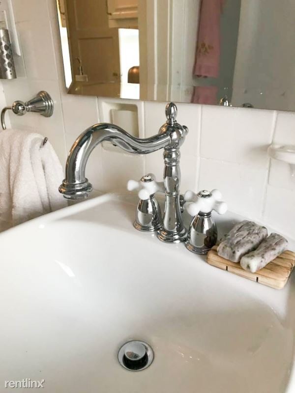Foto del edificio - 3 br, 1 bath House - 5100 N Diversey Blvd