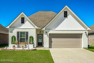 Building Photo - 125 Lightbourne Dr