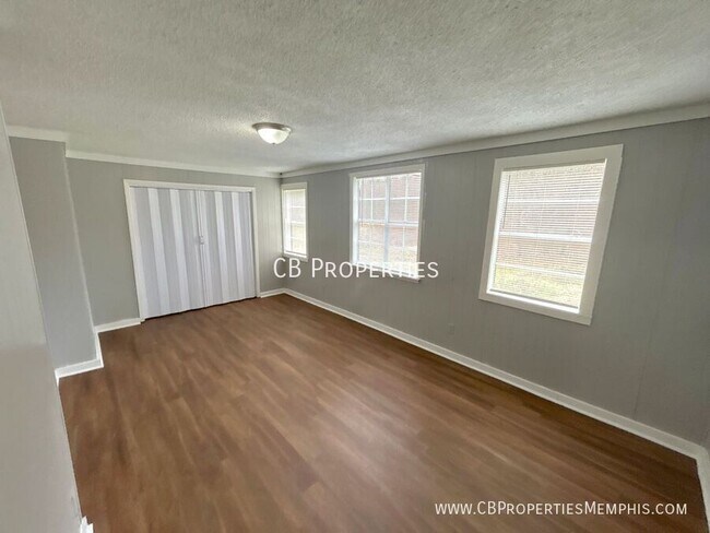 Foto del edificio - 3447 Cook Rd