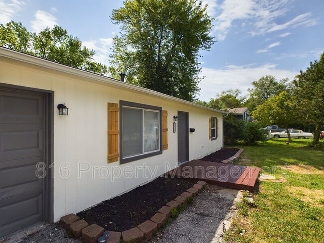 Foto del edificio - 11315 Booth Ave