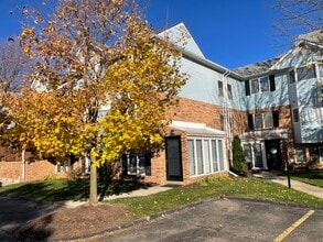 Building Photo - 192 Pinewood Dr