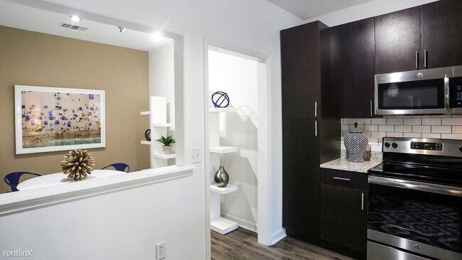 Foto del edificio - 2 br, 2 bath Apartment - 5227 Net Drive 1