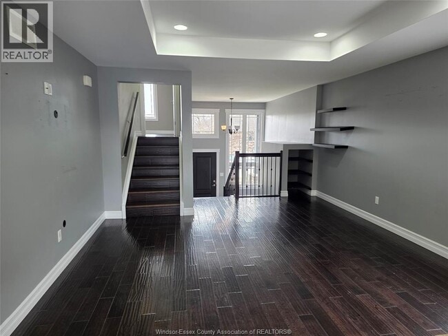 Building Photo - 11924 Thistledown Ave