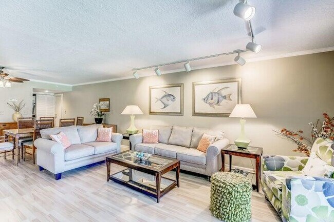 Building Photo - 1160 Sugar Sands Blvd