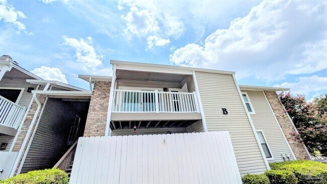 Foto del edificio - 7171 N 9th Ave