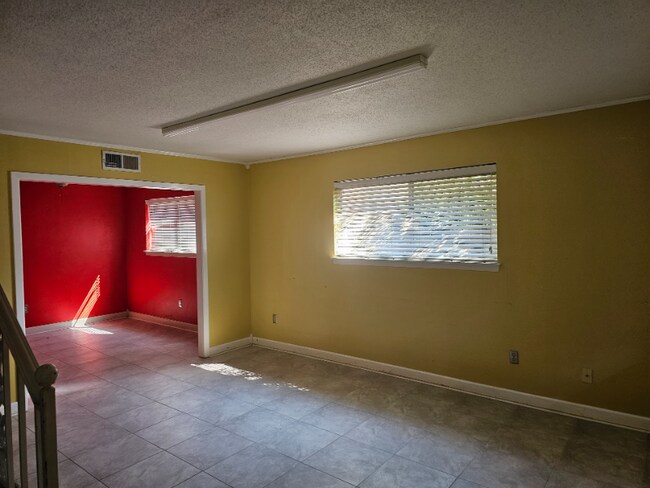 Foto del edificio - 1942 Mediamolle Dr