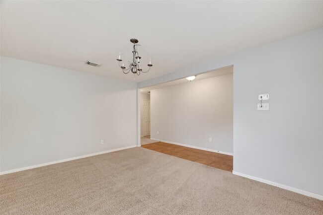 Foto del edificio - 31722 Royal Woods Ct