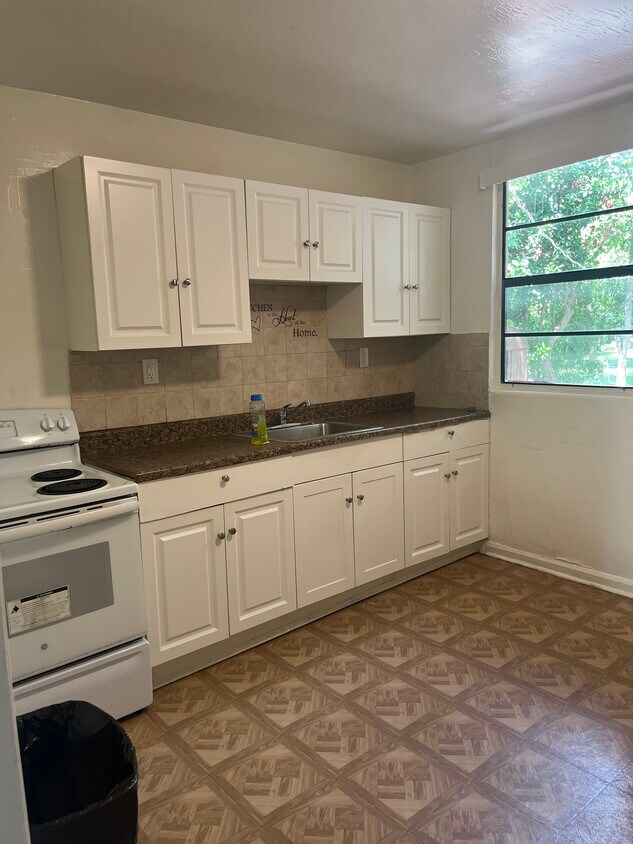 Foto principal - 1434 NE 134th Rd