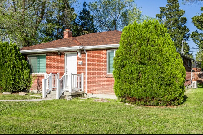 Foto del edificio - 1145 Montgomery St W