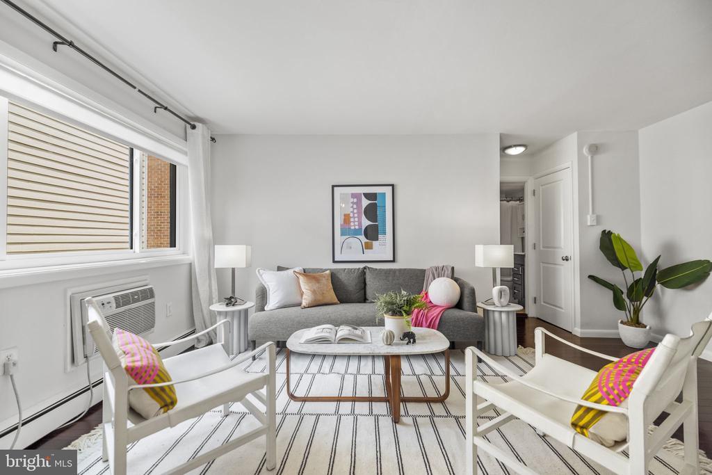 Foto principal - 1341 Clifton St NW
