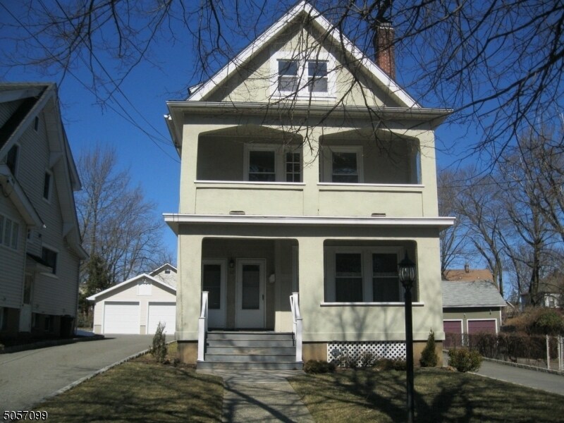 Foto principal - 82 Personette Ave
