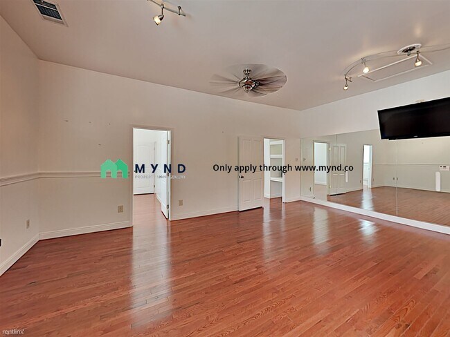 Building Photo - 2626 J St