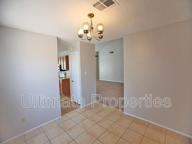 Foto del edificio - 1803 W Barrow Dr