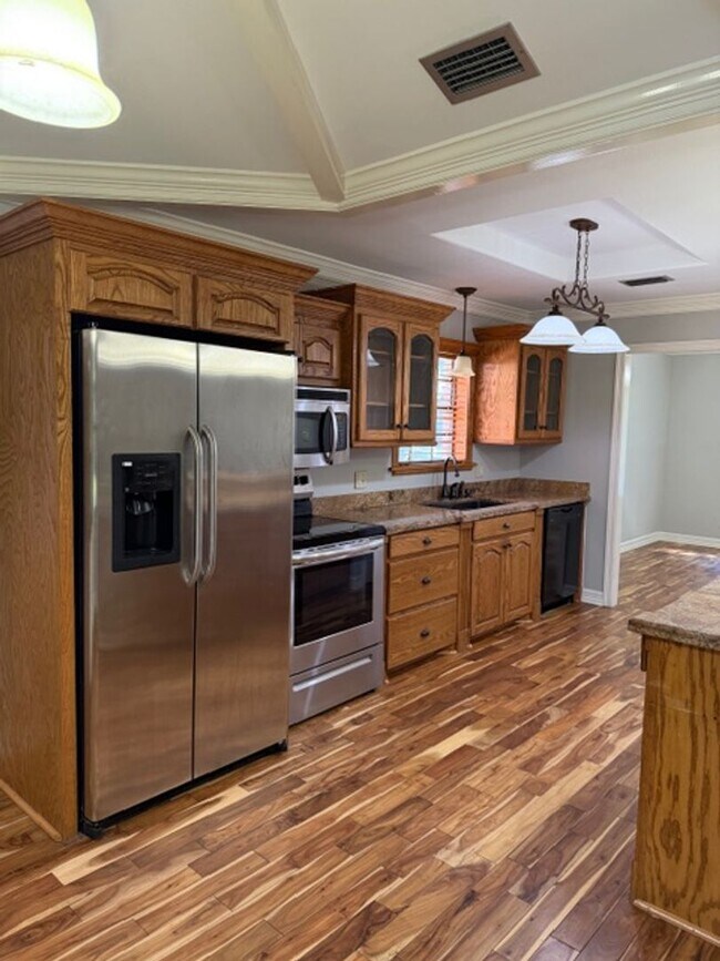 Building Photo - 4701 N 8th St