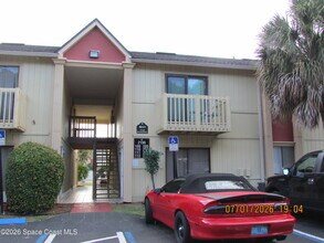 Building Photo - 2190 Forest Knoll Dr NE