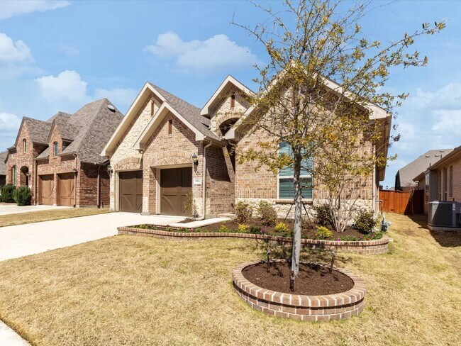 Building Photo - 14912 Belclaire Ave