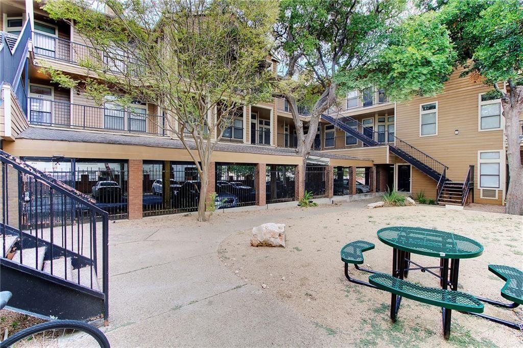 Primary Photo - 2802 Nueces St