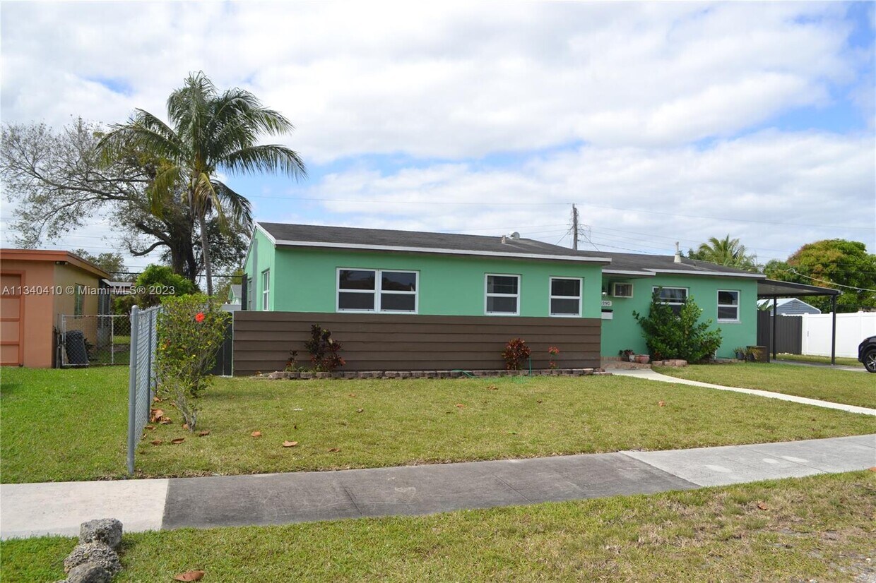 19740 NW 11th Ct, Miami, FL 33169 House Rental in Miami, FL