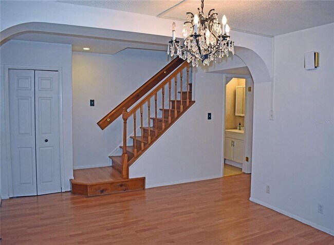 Building Photo - 9005 Pebble Creek Dr