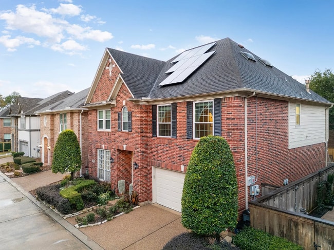 Photo - 4120 E Northampton Pl House