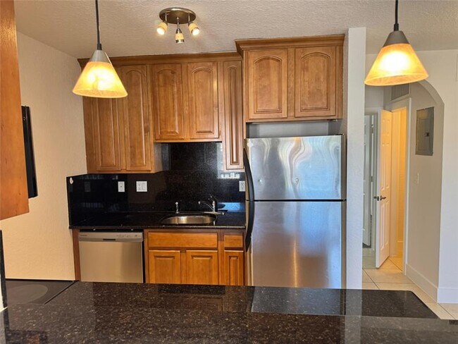 Foto del edificio - 2120 NE 42nd Ct