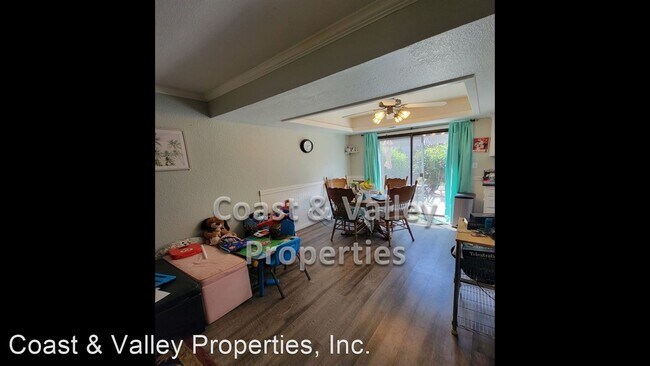Building Photo - 3 br, 1.5 bath House - 801 Nash Rd. A-9
