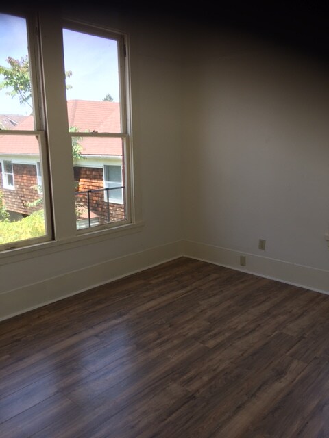 Foto del edificio - 2440 Ellsworth St
