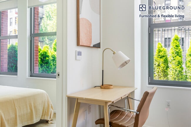 Building Photo - 955 Sterling Pl