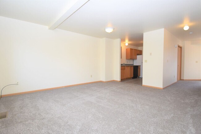 Foto del edificio - Townhouse style 2bed 1.5bath with attached...
