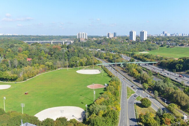 Photo du bâtiment - 407-230 Oak St