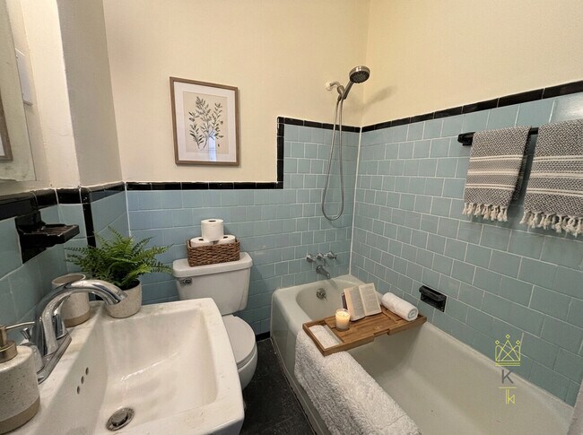 Foto del edificio - 181 Winthrop Rd