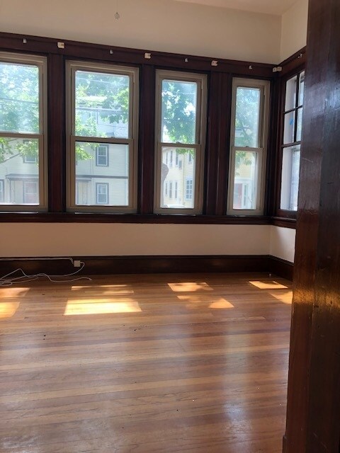 Building Photo - 34 Marlboro St