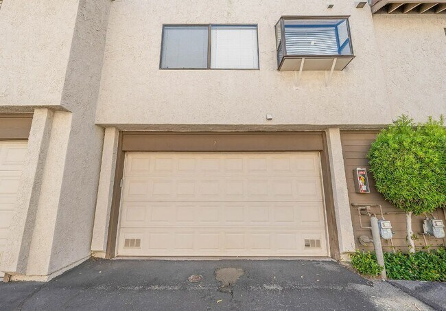 Foto del edificio - 5800 Owensmouth Ave