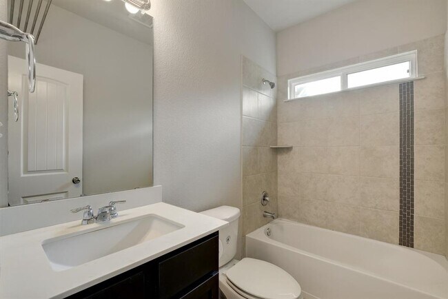 Foto del edificio - 518 Stonewood Ln