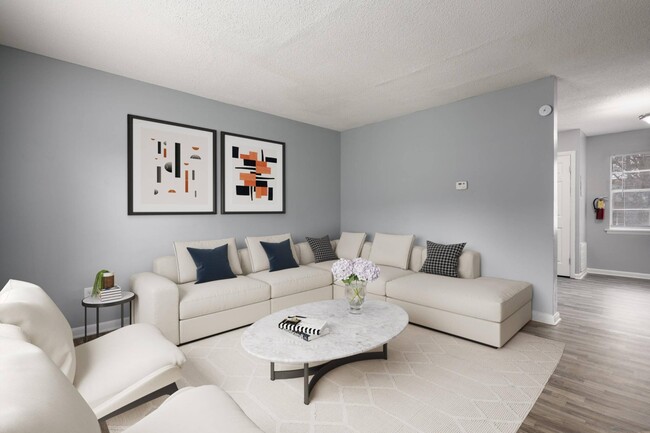 Building Photo - Legacy Crossing Townhomes